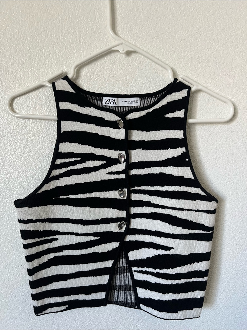 Zara Black and White Zebra-Print Button Front Crop Top